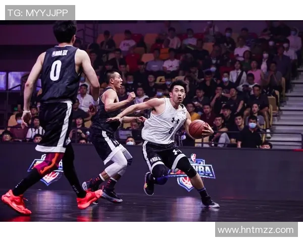 上海篮球队在总决赛积分榜上以77分稳居第一名展现强劲实力